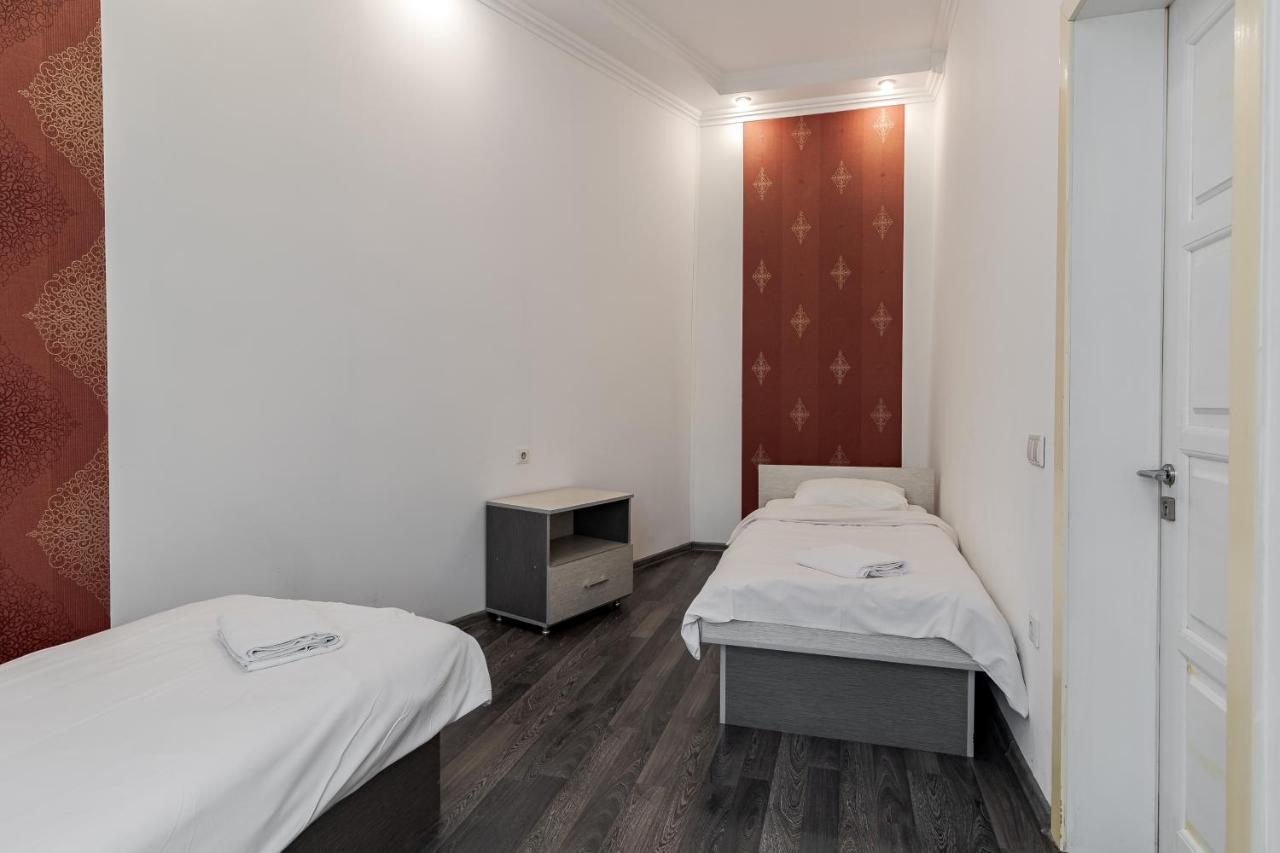 Halytska Apartment Lwów Zewnętrze zdjęcie